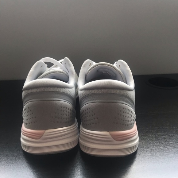 New New Balance WX711-V3H Women's Sneakers- Size 9 - Picture 3 of 8